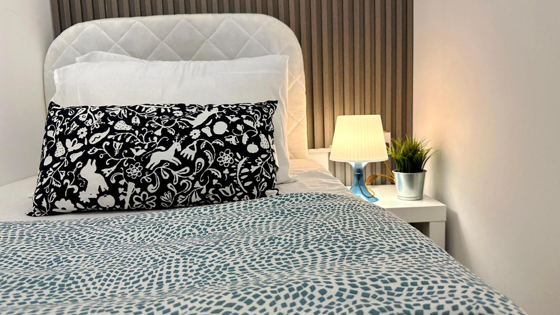 Homestay Radiant Parition In Barsha Heights Near Metro Dubai