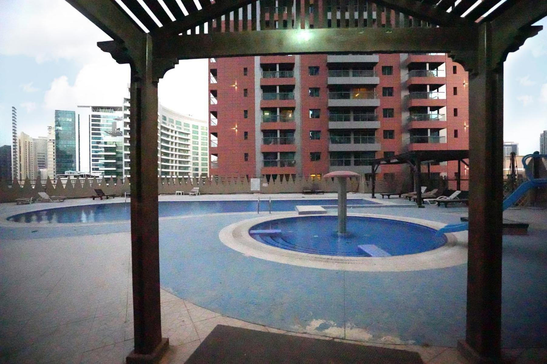 Homestay Radiant Parition In Barsha Heights Near Metro Dubai