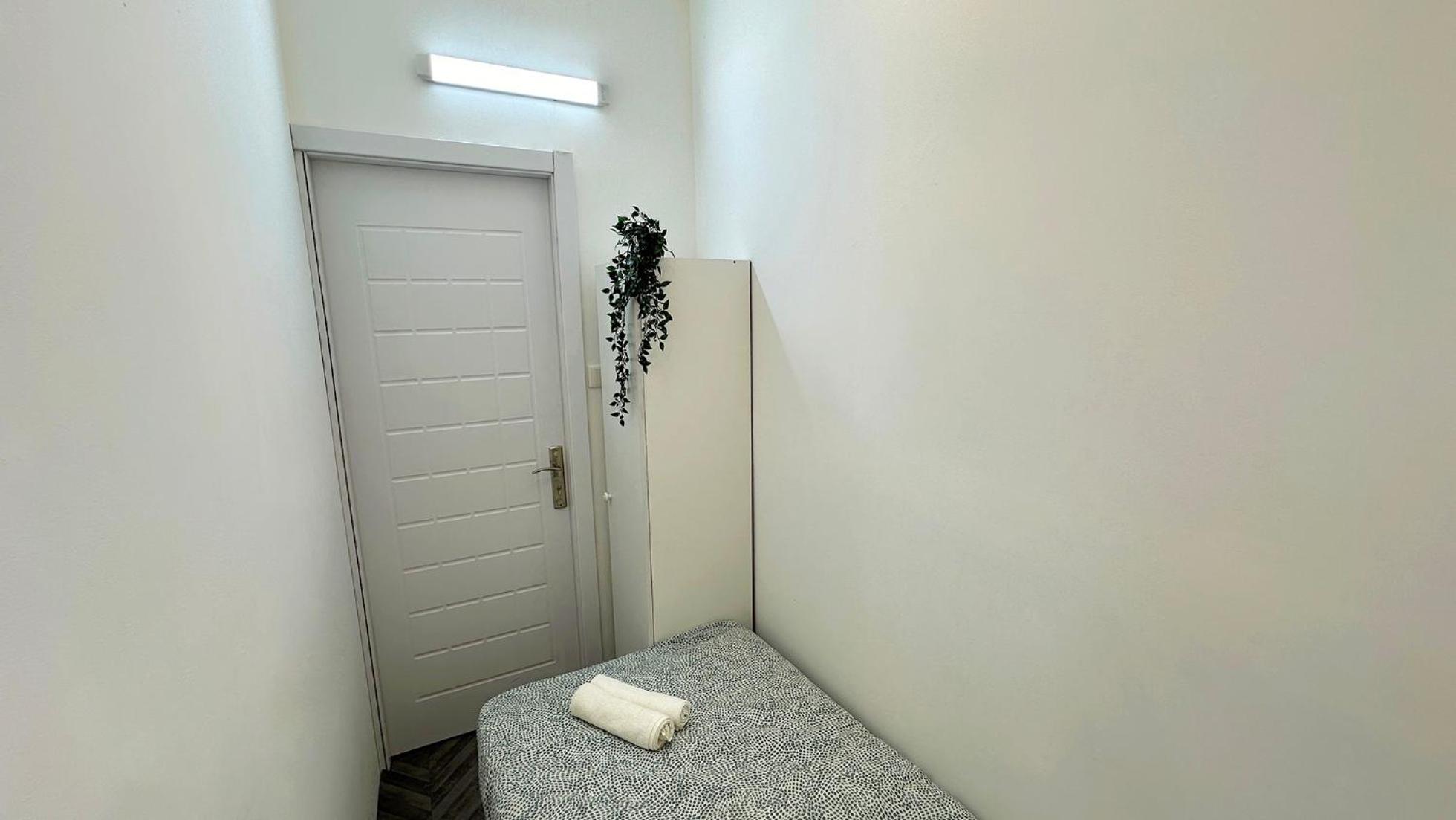 Radiant Parition In Barsha Heights Near Metro Homestay Dubai